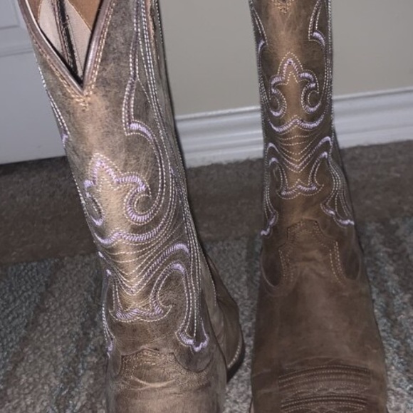 women’s size 11 Ariat cowboy boots - Picture 3 of 4